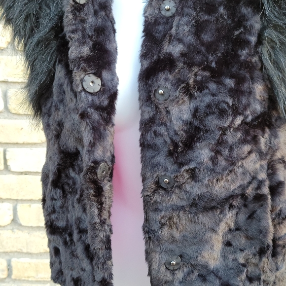 Neiman Marcus Skaist Taylor Faux Fur Vest Sz Small - Picture 3 of 12